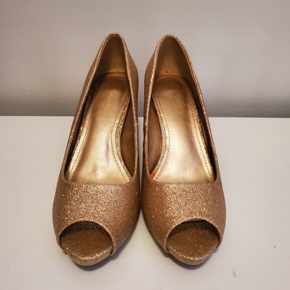 Dream Pairs Gold Glitter Peep Toe Heels, 9.5 - Picture 2 of 4